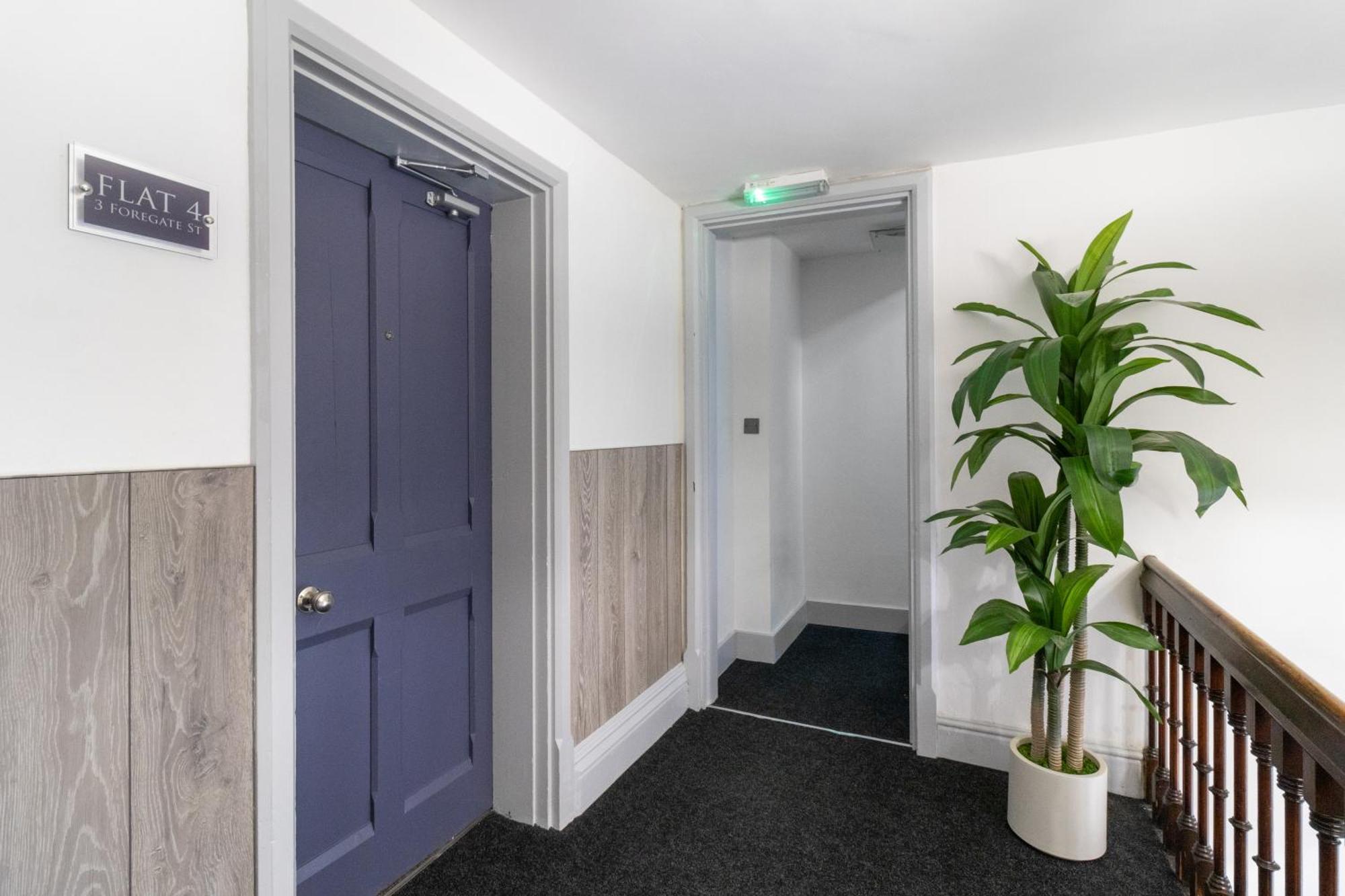 Whiskawaystays - Foregate Street - Apartment 4 Вустер Экстерьер фото